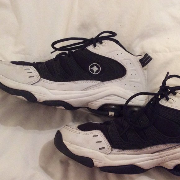 Men's Spalding Non-Marking Atletic Shoes - Picture 4 of 16